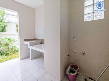 *****บ้านเดี่ยวมือสองนนทบุรี ม.ชลลดา วัดลาดปลาดุก หลังมุม เนื้อที่สูงสุดเกือบ 55 ตร.ว พร้อมฟังก์ชัน 3 ห้องนอน 2 ห้องน้ำ 2 ที่จอดรถ ตกแต่งใหม่ ที่สุดแห่งการเดินทาง เชื่อมต่อถนนกาญจนาภิเษก บ้านกล้วย-ไทรน้อย ใกล้ทางหลวง "หมายเลข 9"...