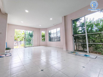 *****บ้านเดี่ยวมือสองนนทบุรี ม.ชลลดา วัดลาดปลาดุก หลังมุม เนื้อที่สูงสุดเกือบ 55 ตร.ว พร้อมฟังก์ชัน 3 ห้องนอน 2 ห้องน้ำ 2 ที่จอดรถ ตกแต่งใหม่ ที่สุดแห่งการเดินทาง เชื่อมต่อถนนกาญจนาภิเษก บ้านกล้วย-ไทรน้อย ใกล้ทางหลวง "หมายเลข 9"...