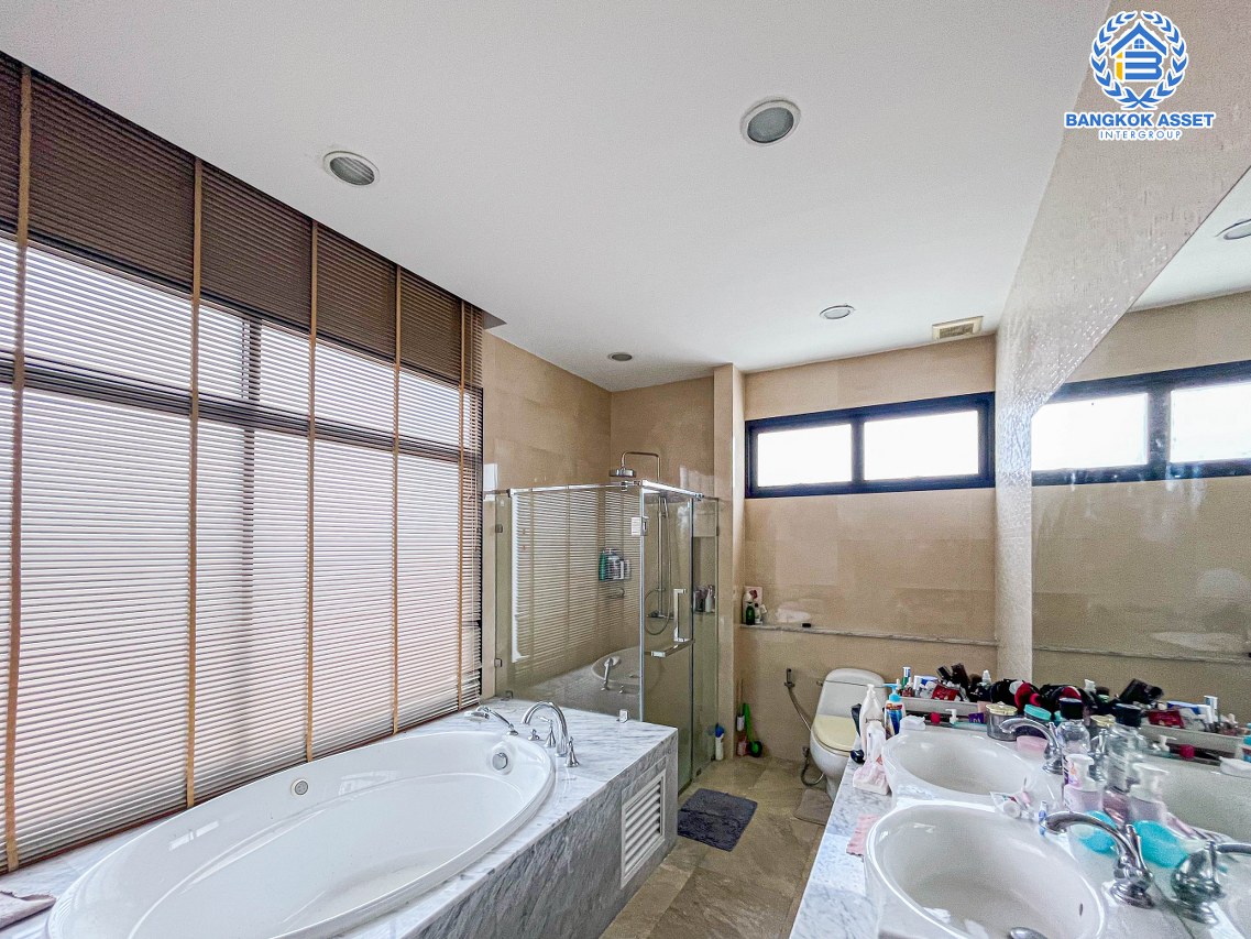 *****บ้านเดี่ยวมือสอง ม.บุษราคัมเรสซิเดนซ์ พุทธมณฑลสาย3 เนื้อที่กว้าง 119.20 ตร.ว. ฟังก์ชัน 5 ห้องนอน 3 ห้องน้ำ 4 ที่จอดรถ พื้นที่กว้างขวาง ภายในสภาพสวยงาม ตกแต่งสไตล์โมเดิน บนทำเลดี เชื่อมต่อถนนพุทธมณฑลสาย3, ถนนสิรินธร, ถนนศาลาธรรมสพน์, ถนนกาญจนาภิเษก และจุดขึ้นทางด่วน "ศรีรัช"