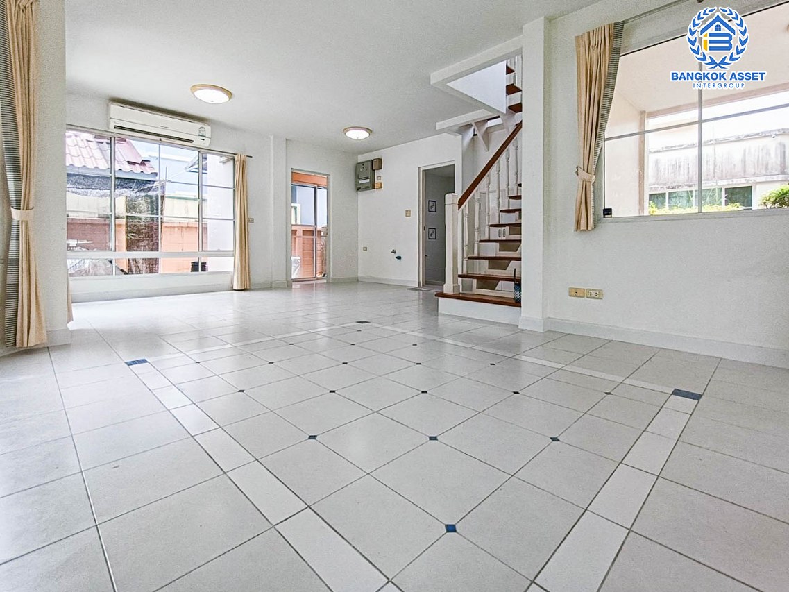 *****บ้านเดี่ยวมือสองนนทบุรี ม.ชลลดา วัดลาดปลาดุก โครงการคุณภาพจาก L&H เนื้อที่  51 ตร.ว พร้อมขาย ฟังก์ชัน 3 ห้องนอน 2 ห้องนอน 2 ที่จอดรถ ฟรี! แถมเครื่องปรับอากาศ 2 เครื่อง ตกแต่งใหม่สภาพสวย เชื่อมต่อ ถ.กาญจนาภิเษก ถ.บ้านกล้วย-ไทรน้อย ใกล้ทางหลวง "หมายเลข 9"