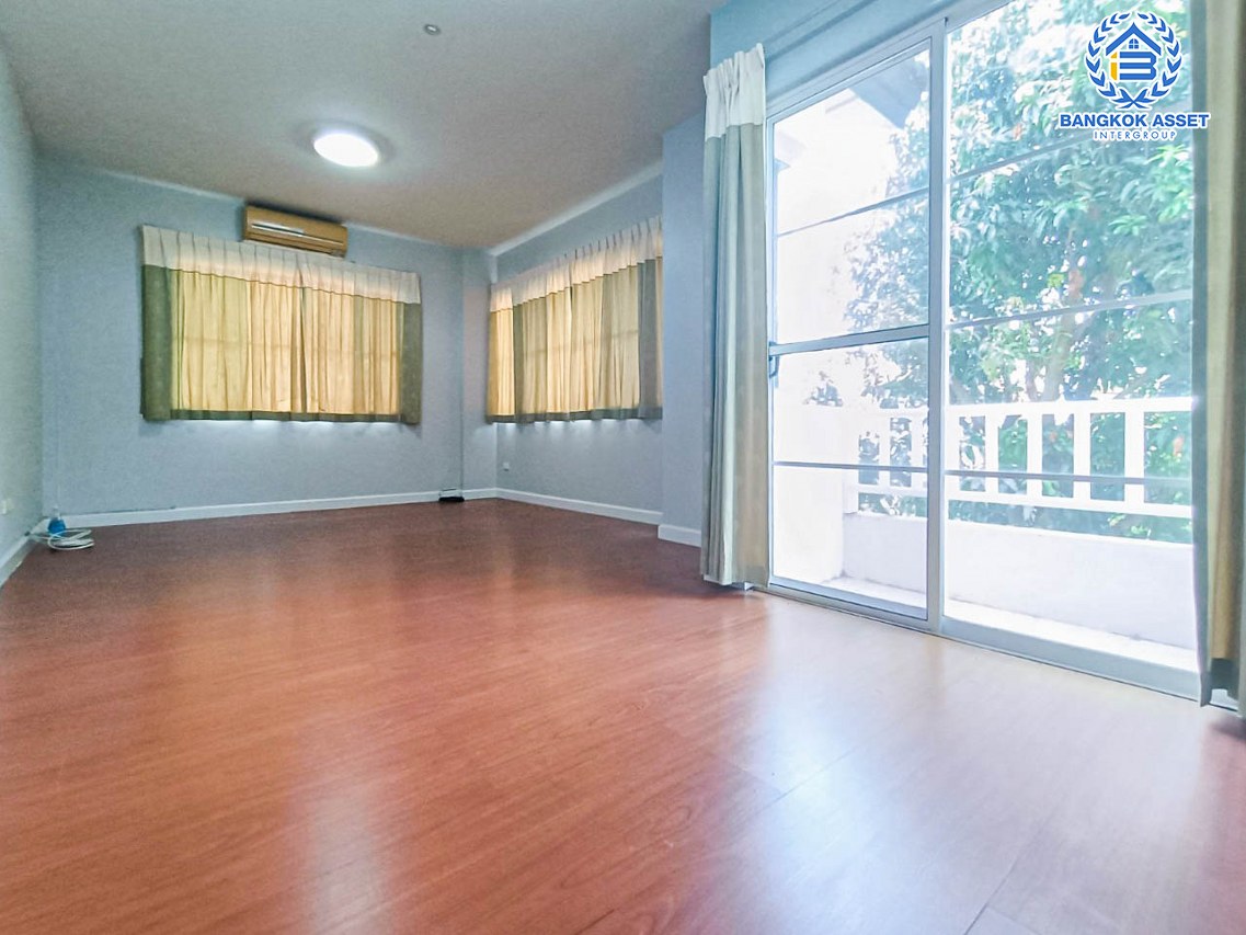 *****บ้านเดี่ยวมือสองนนทบุรี ม.ชลลดา วัดลาดปลาดุก โครงการคุณภาพจาก L&H เนื้อที่  51 ตร.ว พร้อมขาย ฟังก์ชัน 3 ห้องนอน 2 ห้องนอน 2 ที่จอดรถ ฟรี! แถมเครื่องปรับอากาศ 2 เครื่อง ตกแต่งใหม่สภาพสวย เชื่อมต่อ ถ.กาญจนาภิเษก ถ.บ้านกล้วย-ไทรน้อย ใกล้ทางหลวง "หมายเลข 9"