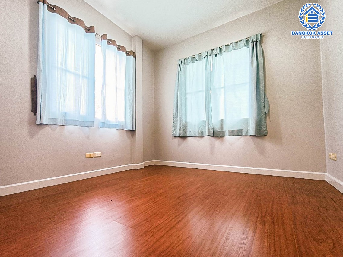 *****บ้านเดี่ยวมือสองนนทบุรี ม.ชลลดา วัดลาดปลาดุก โครงการคุณภาพจาก L&H เนื้อที่  51 ตร.ว พร้อมขาย ฟังก์ชัน 3 ห้องนอน 2 ห้องนอน 2 ที่จอดรถ ฟรี! แถมเครื่องปรับอากาศ 2 เครื่อง ตกแต่งใหม่สภาพสวย เชื่อมต่อ ถ.กาญจนาภิเษก ถ.บ้านกล้วย-ไทรน้อย ใกล้ทางหลวง "หมายเลข 9"