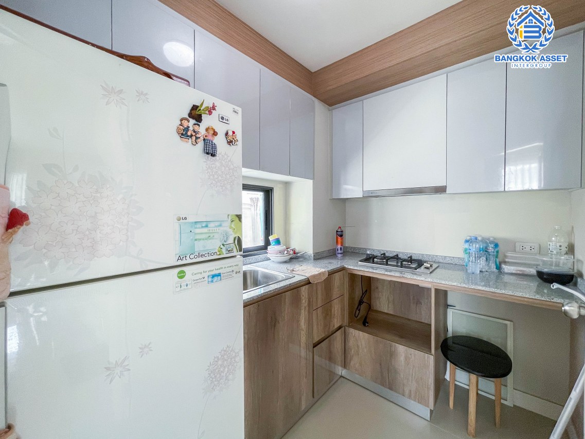 *****ทาวน์โฮมมือสองกรุงเทพฯ ม.เฌอคูน สาทร-ราชพฤกษ์ #หลังมุม เนื้อที่กว้างขวางเกือบ 29 ตร.ว. ฟังก์ชัน 3 ห้องนอน 3 ห้องน้ำ 2 ที่จอดรถ พร้อมเข้าอยู่ หน้าบ้านไม่ชนใคร แถมฟรี! เฟอร์นิเจอร์ทั้งหลัง บนทำเลเชื่อมต่อหลายเส้นทาง ใกล้รถไฟฟ้าสายสีแดง "สถานีตลิ่งชัน" จองเลย!