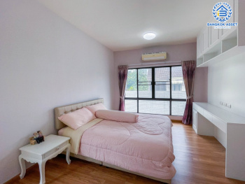 *****ทาวน์โฮมมือสองกรุงเทพฯ ม.เฌอคูน สาทร-ราชพฤกษ์ #หลังมุม เนื้อที่กว้างขวางเกือบ 29 ตร.ว. ฟังก์ชัน 3 ห้องนอน 3 ห้องน้ำ 2 ที่จอดรถ พร้อมเข้าอยู่ หน้าบ้านไม่ชนใคร แถมฟรี! เฟอร์นิเจอร์ทั้งหลัง บนทำเลเชื่อมต่อหลายเส้นทาง ใกล้รถไฟฟ้าสายสีแดง "สถานีตลิ่งชัน" จองเลย!