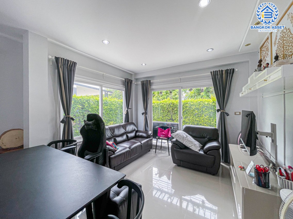 *****บ้านเดี่ยวมือสองนนทบุรี ม.เดอะซิตี้ รัตนาธิเบศร์-บางใหญ่ เนื้อที่สุดคุ้มกว้าง 57.3 ตร.ว สไตล์โมเดิร์น พร้อมด้วยฟังก์ชัน 4 ห้องนอน 3 ห้องน้ำ 2 ที่จอดรถ พิเศษแถมฟรี! เครื่องปรับอากาศ 5 เครื่อง ระบบรักษาความปลอดภัยครบครัน ใกล้ห้าง "เซ็นทรัลเวสเกต" และโครงการรถไฟฟ้าสีม่วง "สถานีคลองบางไผ่"