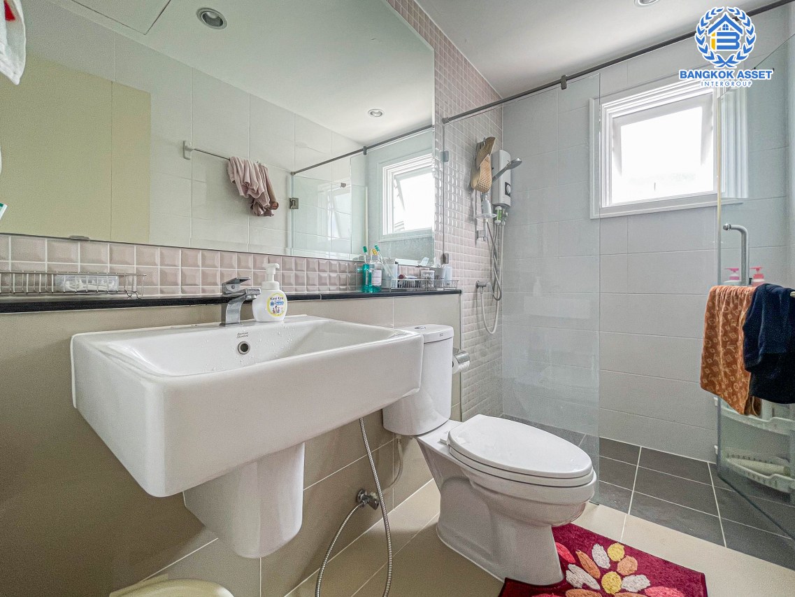 *****บ้านเดี่ยวมือสองนนทบุรี ม.เดอะซิตี้ รัตนาธิเบศร์-บางใหญ่ เนื้อที่สุดคุ้มกว้าง 57.3 ตร.ว สไตล์โมเดิร์น พร้อมด้วยฟังก์ชัน 4 ห้องนอน 3 ห้องน้ำ 2 ที่จอดรถ พิเศษแถมฟรี! เครื่องปรับอากาศ 5 เครื่อง ระบบรักษาความปลอดภัยครบครัน ใกล้ห้าง "เซ็นทรัลเวสเกต" และโครงการรถไฟฟ้าสีม่วง "สถานีคลองบางไผ่"