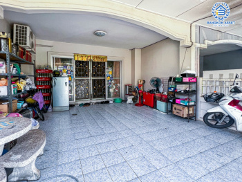 ทาวน์เฮาส์มือสองนนทบุรี กาญจนาภิเษก ม.มณฑล5 บางใหญ่ เนื้อที่ 20.4 ตร.ว พร้อมด้วยฟังก์ชัน 3 ห้องนอน 2 ห้องน้ำ 2 ที่จอดรถ ฟรีสุดคุ้ม! 3 เครื่องปรับอากาศ ทำเลดี เหมาะกับทุกครอบครัว ที่สุดแห่งการเดินทาง เชื่อมต่อถนนกันตนา, ถนนกาญจนาภิเษก มีรถโดยสารผ่านตลอด ใกล้ห้าง "พลัสมอล'