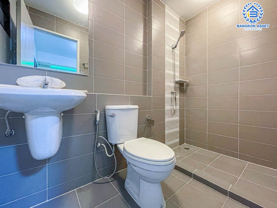 *****ทาวน์เฮาส์มือสองนนทบุรี ม.พลีโน่ ราชพฤกษ์-รัตนาธิเบศร์ เนื้อที่ 18.9 ตร.ว กับฟังก์ชัน 3 ห้องนอน 2 ห้องน้ำ 2 ที่จอดรถ  บ้านสวยสภาพดีแถมเฟอร์นิเจอร์ ทำเลดีหันหน้าไม่ชนบ้านอื่น เข้า-ออกได้หลายเส้นทาง ใกล้โครงการรถไฟฟ้าสายสีม่วง "สถานีบางพลู" และทางด่วน "ศรีรัช-วงแหวนรอบนอก"