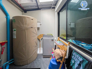 ทาวน์เฮ้าส์มือสองนนทบุรี ม.สิริเพลส บางใหญ่ เนื้อที่กว้าง 20.7 ตร.ว พร้อมฟังก์ชัน 4 ห้องนอน 3 ห้องน้ำ 2 ที่จอดรถ พิเศษ! แถมเฟอร์นิเจอร์พร้อมหลังคาโรงจอดรถ ทำเลเดินทางสะดวก ใกล้างห้างสรรพสินค้า "เซ็นทรัลเวสเกต" และโครงการรถไฟฟ้าสายสีม่วง "สถานีตลาดบางใหญ่" จองด่วน!