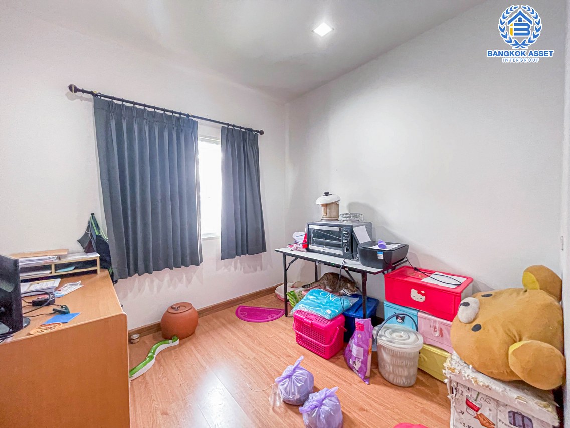 *****บ้านแฝดมือสองนนทบุรี ม.โกลเด้นนีโอ ชัยพฤกษ์-วงแหวน เนื้อที่ 39.1 ตร.ว บ้านหลังมุมสภาพดี พร้อมขายกับฟังก์ชัน 3 ห้องนอน 2 ห้องน้ำ 2 ที่จอดรถ ที่สุดแห่งการเดินทาง เชื่อมต่อถนนบางกรวย-ไทรน้อย, กาญจนาภิเษก ทำเลใกล้โรงพยาบาล และทางด่วน "ศรีรัช-วงแหวนรอบนอก"