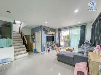 *****บ้านแฝดมือสองนนทบุรี ม.โกลเด้นนีโอ ชัยพฤกษ์-วงแหวน เนื้อที่ 39.1 ตร.ว บ้านหลังมุมสภาพดี พร้อมขายกับฟังก์ชัน 3 ห้องนอน 2 ห้องน้ำ 2 ที่จอดรถ ที่สุดแห่งการเดินทาง เชื่อมต่อถนนบางกรวย-ไทรน้อย, กาญจนาภิเษก ทำเลใกล้โรงพยาบาล และทางด่วน "ศรีรัช-วงแหวนรอบนอก"