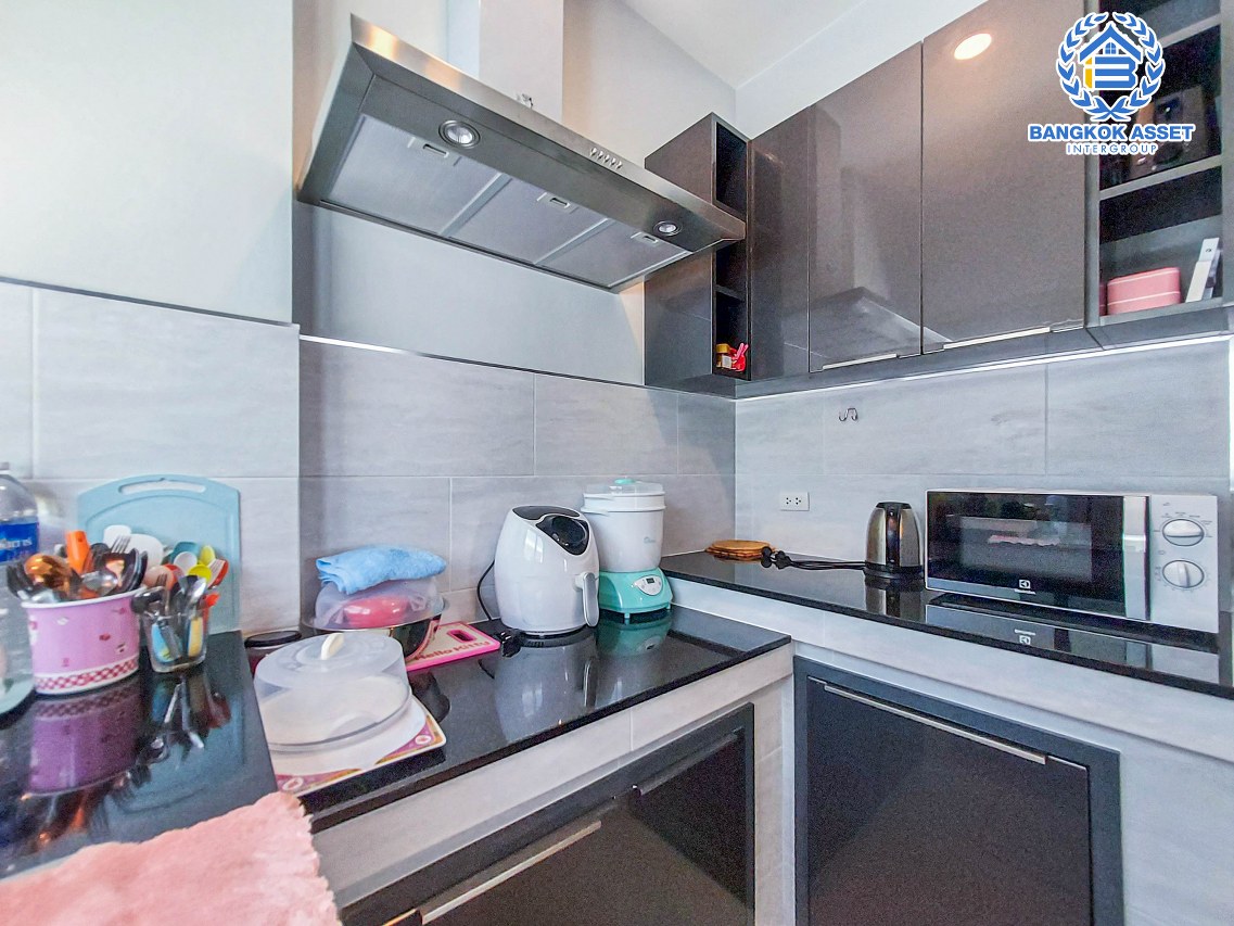 *****บ้านเดี่ยวมือสองนนทบุรี ม.เดอะซิตี้ รัชดา-วงศ์สว่าง #หลังมุม เนื้อที่กว้างขวางถึงเกือบ 76 ตร.ว. ฟังก์ชัน 5 ห้องนอน 5 ห้องน้ำ 2 ที่จอดรถ บ้านสภาพสวย บนทำเลเยี่ยม เพียง 5 นาทีก็ถึงรถไฟฟ้าสายสีม่วง "สถานีแยกติวานนท์" ใกล้ทางด่วน "ศรีรัช"