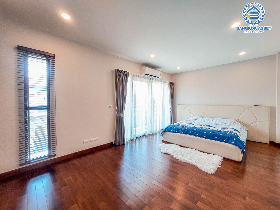 *****บ้านเดี่ยวมือสองนนทบุรี ม.เดอะซิตี้ รัชดา-วงศ์สว่าง #หลังมุม เนื้อที่กว้างขวางถึงเกือบ 76 ตร.ว. ฟังก์ชัน 5 ห้องนอน 5 ห้องน้ำ 2 ที่จอดรถ บ้านสภาพสวย บนทำเลเยี่ยม เพียง 5 นาทีก็ถึงรถไฟฟ้าสายสีม่วง "สถานีแยกติวานนท์" ใกล้ทางด่วน "ศรีรัช"