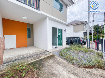 *****ทาวน์เฮ้าส์มือสองปทุมธานี หมู่บ้าน พฤกษา110 แจ้งวัฒนะ-ราชพฤกษ์ หลังมุม เนื้อที่กว้าง 21.50 ตร.ว. ฟังก์ชัน 3 ห้องนอน 2 ห้องน้ำ 1 ที่จอดรถ พื้นที่ใช้สอยกว้างขวาง มาพร้อมกับราคาเบา ๆ คุ้มที่สุดในโครงการ! ตั้งบนทำเลดี เชื่อมต่อถนนชัยพฤกษ์, ถนนแจ้งวัฒนะ, ถนนติวานนท์ ใกล้จุดขึ้นทางด่วน "ศรีสมาน"