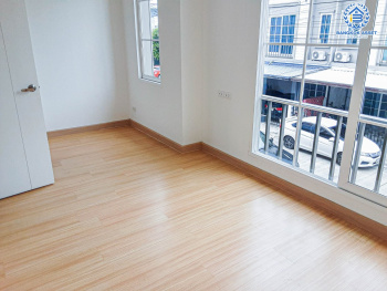 ทาวน์เฮ้าส์มือสอง นนทบุรี ม.กัสโต้ ราชพฤกษ์-พระราม5 บนเนื้อที่ 17.9 ตร.ว. ฟังก์ชัน 3 ห้องนอน 2 ห้องน้ำ 2 ที่จอดรถ ภายในใหม่เอี่ยม ส่วนกลางครบครัน ตั้งบนทำเลยอดเยี่ยม เชื่อมต่อรถไฟฟ้าสายสีม่วง "สถานีแยกติวานนท์" และจุดขึ้นทางด่วน "ประชานุกูล"  จองเลย!