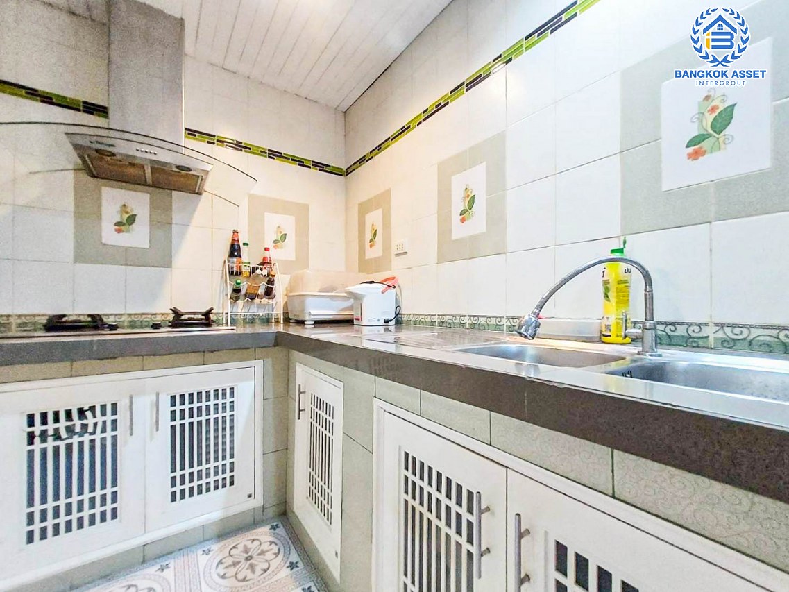 *****ทาวน์เฮ้าส์มือสองปทุมธานี ม.บ้านฟ้ารังสิต ลำลูกกา-คลอง7 เนื้อที่กว้าง 18.7 ตร.ว. ฟังก์ชัน 3 ห้องนอน 2 ห้องน้ำ 1 ที่จอดรถ แถมฟรี! 3 เครื่องปรับอากาศ, 1 เครื่องทำน้ำอุ่น ฯลฯ บนทำเลดี เชื่อมต่อถ.ลำลูกกา, ถ.กาญจนาภิเษก และทางด่วน