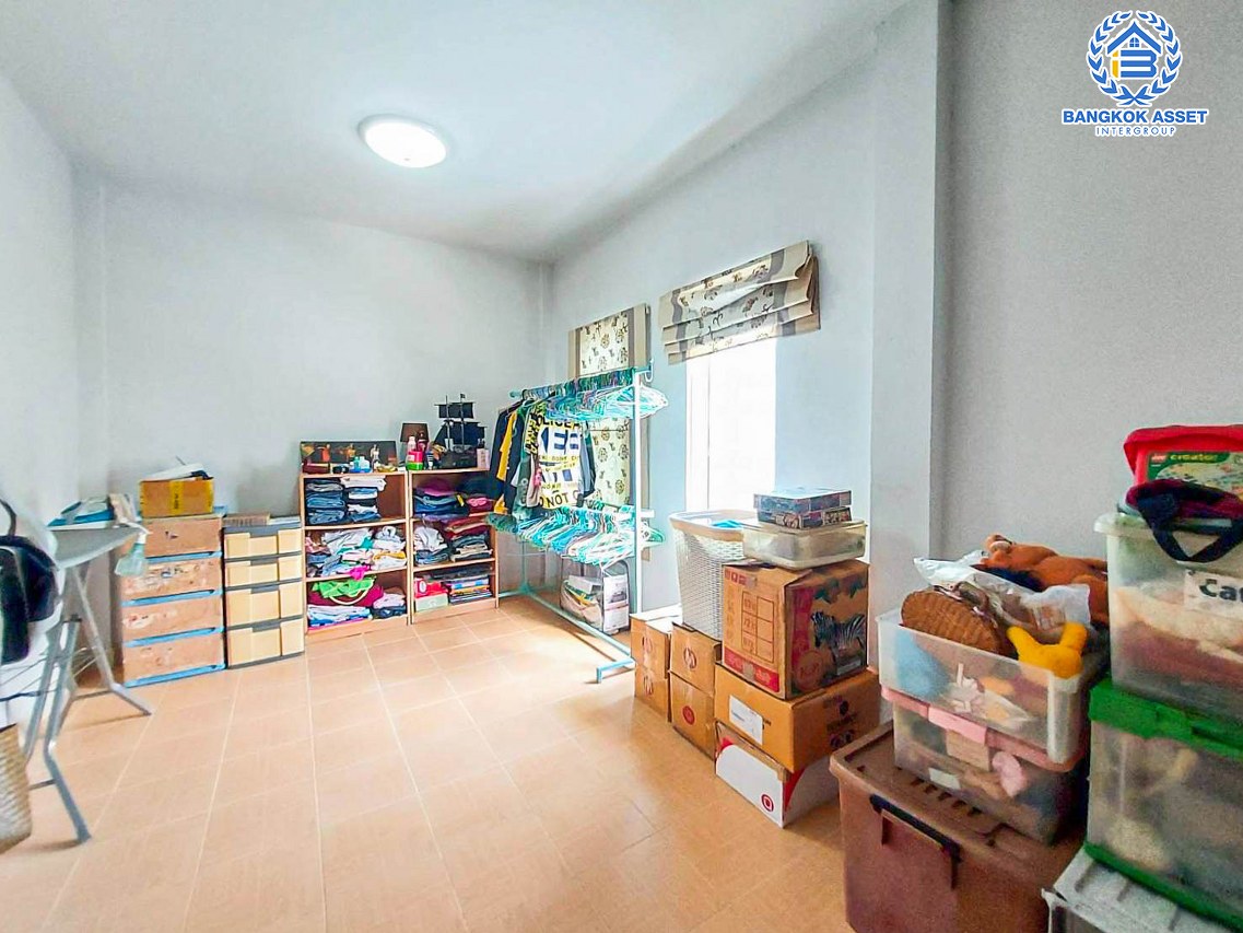 *****ทาวน์เฮ้าส์มือสองปทุมธานี ม.บ้านฟ้ารังสิต ลำลูกกา-คลอง7 เนื้อที่กว้าง 18.7 ตร.ว. ฟังก์ชัน 3 ห้องนอน 2 ห้องน้ำ 1 ที่จอดรถ แถมฟรี! 3 เครื่องปรับอากาศ, 1 เครื่องทำน้ำอุ่น ฯลฯ บนทำเลดี เชื่อมต่อถ.ลำลูกกา, ถ.กาญจนาภิเษก และทางด่วน