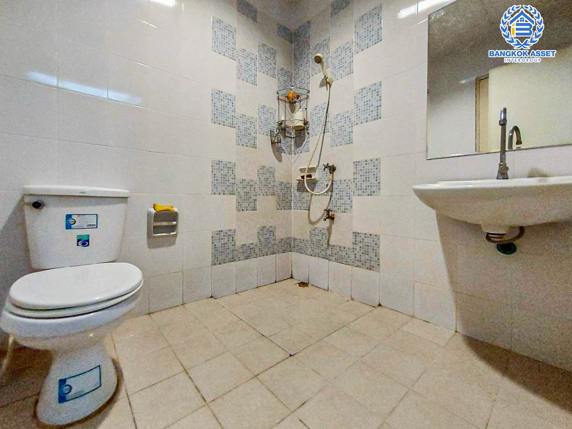 *****ทาวน์เฮ้าส์มือสองปทุมธานี ม.บ้านฟ้ารังสิต ลำลูกกา-คลอง7 เนื้อที่กว้าง 18.7 ตร.ว. ฟังก์ชัน 3 ห้องนอน 2 ห้องน้ำ 1 ที่จอดรถ แถมฟรี! 3 เครื่องปรับอากาศ, 1 เครื่องทำน้ำอุ่น ฯลฯ บนทำเลดี เชื่อมต่อถ.ลำลูกกา, ถ.กาญจนาภิเษก และทางด่วน