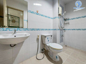 *****ทาวน์เฮ้าส์มือสองปทุมธานี ม.บ้านฟ้ารังสิต ลำลูกกา-คลอง7 เนื้อที่กว้าง 18.7 ตร.ว. ฟังก์ชัน 3 ห้องนอน 2 ห้องน้ำ 1 ที่จอดรถ แถมฟรี! 3 เครื่องปรับอากาศ, 1 เครื่องทำน้ำอุ่น ฯลฯ บนทำเลดี เชื่อมต่อถ.ลำลูกกา, ถ.กาญจนาภิเษก และทางด่วน