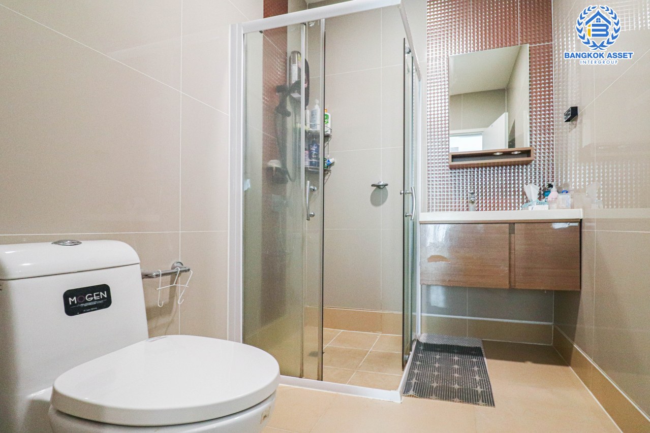 *****ทาวน์เฮ้าส์มือสอง ม.พาทิโอ วิภาวดี-สรงประภา เนื้อที่กว้าง 19.60 ตร.ว. ฟังก์ชัน 4 ห้องนอน 3 ห้องน้ำ 2 ที่จอดรถ บ้านสภาพสวยทำเลดี เชื่อมต่อถนนสรงประภา, ถนนแจ้งวัฒนะ, ถนนวิภาวดีรังสิต ใกล้รถไฟฟ้าสายสีแดง "สถานีดอนเมือง" และจุดขึ้นทางด่วน "ดอนเมือง"