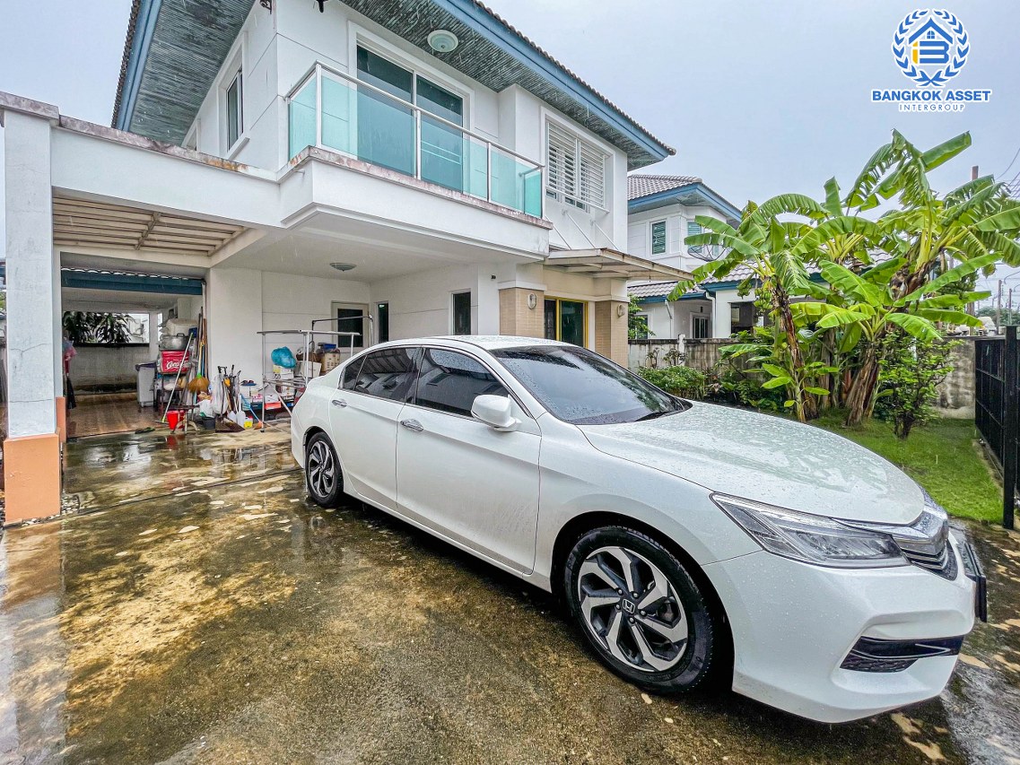 *****บ้านเดี่ยวมืองสอง นนทบุรี ม.ชวนชื่นโมดัส รัตนาธิเบศร์-ท่าอิฐ เนื้อที่กว้างเกือบ 51 ตร.ว. พร้อมฟังก์ชัน 3 ห้องนอน 2 ห้องน้ำ 2 ที่จอดรถ สภาพสวย บริเวณบ้านกว้างขวาง ส่วนกลางครบครัน เดินทางง่าย เข้า-ออกได้หลายเส้นทาง เชื่อมต่อรถไฟฟ้าสายสีม่วง "สถานีบางรักน้อยท่าอิฐ" และจุดขึ้นทางด่วน "งามวงศ์วาน"