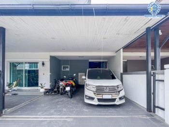 บ้านแฝดมือสองกรุงเทพมหานคร ม.คาซ่าวิลล์ วัชพล-เพิ่มสิน เนื้อที่กว้างเกือบถึง 39 ตร.ว สภาพดีพร้อมขาย กับฟังกชัน 3 ห้องนอน 2 ห้องน้ำ 2 ที่จอดรถ พิเศษสุดคุ้ม! 4 เครื่องปรับอากาศและ 1 เครื่องทำน้ำอุ่น บนทำเลดี ใกล้สนามบินดอนเมือง