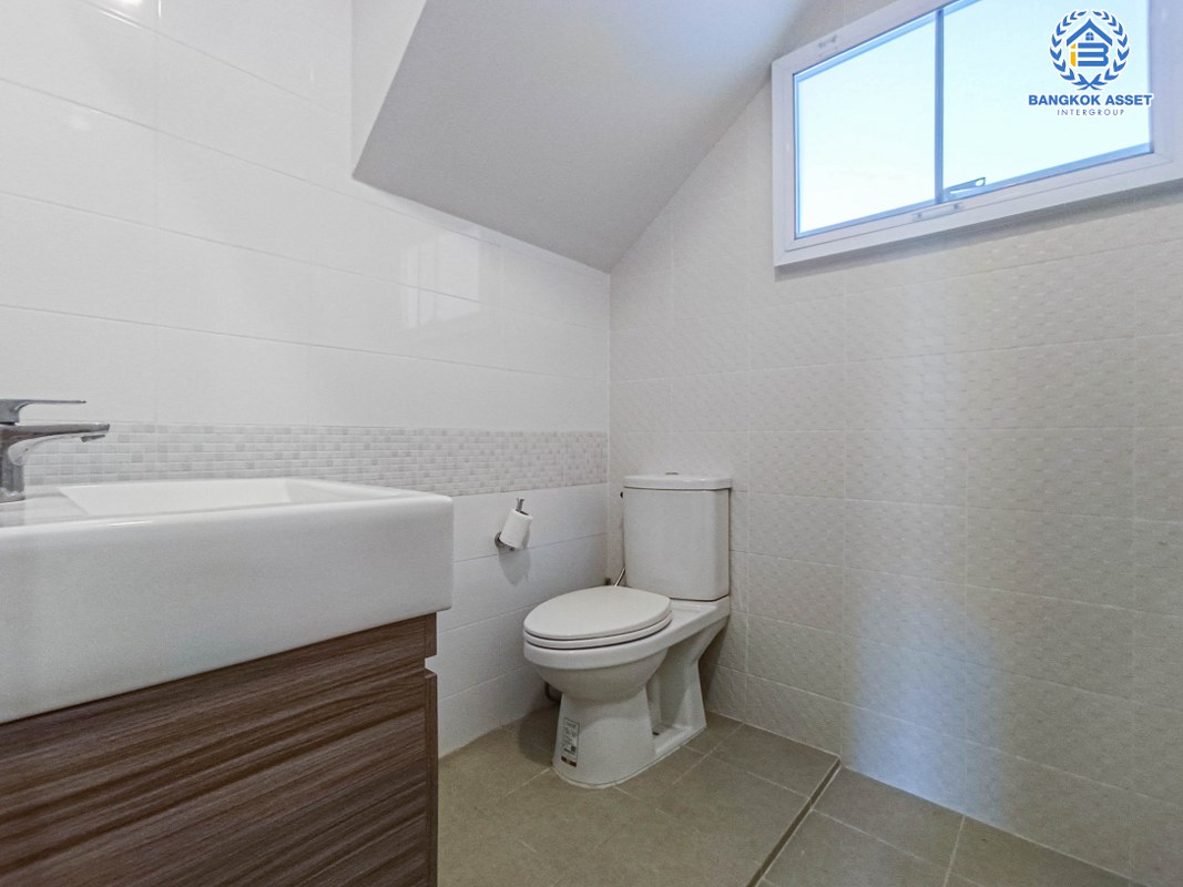 บ้านเดี่ยวมือสองนนทบุรี ม.เพอร์เฟคพาร์ค แจ้งวัฒนะ2 เนื้อที่สูงสุดเกือบ 51 ตร.ว บ้านสภาพสวยพร้อมขาย กับฟังก์ชัน 3 ห้องนอน 2 ห้องน้ำ 2 ที่จอดรถ ที่สุดแห่งการเดินทาง ทำเลดีใกล้แม่น้ำเจ้าพระยา เชื่อมต่อถนนชัยพฤกษ์, ถนนสะพานนนทบุรี-บางบัวทอง จองเลย!