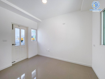 *****บ้านแฝดมือสองนนทบุรี ม.คาซ่าวิลล์ ปิ่นเกล้า-ศรีรัช เนื้อที่ 35 ตร.ว บ้านใหม่บิวท์อินสวย พร้อมฟังก์ชัน 3 ห้องนอน 3 ห้องน้ำ 2 ที่จอดรถ ทำเลดีสงบ เหมาะกับทุกครอบครัว ใกล้ห้างสรรพสินค้า "พลัสมอล" และทางด่วน "ศรีรัช" พร้อมขายแล้วจองเลย!