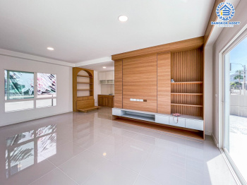 *****บ้านแฝดมือสองนนทบุรี ม.คาซ่าวิลล์ ปิ่นเกล้า-ศรีรัช เนื้อที่ 35 ตร.ว บ้านใหม่บิวท์อินสวย พร้อมฟังก์ชัน 3 ห้องนอน 3 ห้องน้ำ 2 ที่จอดรถ ทำเลดีสงบ เหมาะกับทุกครอบครัว ใกล้ห้างสรรพสินค้า "พลัสมอล" และทางด่วน "ศรีรัช" พร้อมขายแล้วจองเลย!