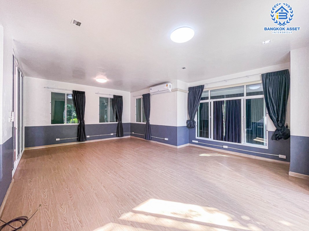 บ้านเดี่ยวมือสองปทุมธานี ม.ฮาบิเทีย ราชพฤกษ์-345 เนื้อที่กว้างสุดคุ้ม 60.2 ตร.ว บ้านสวยพร้อมอยู่ หลังมุม กับฟังก์ชัน 4 ห้องนอน 4 ห้องน้ำ 2 ที่จอดรถ มีระบบรักษาความปลอดภัยเพียบพร้อม ทำเลใกล้ถนนใหญ่ เชื่อมต่อถนนสะพานนนทบุรี-บางบัวทอง, ถนนราชพฤกษ์ พร้อมขายแล้ว!