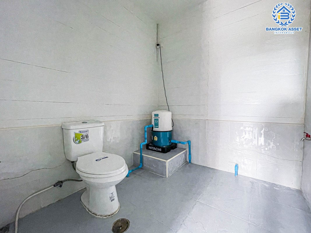 บ้านเดี่ยวมือสองปทุมธานี ม.ฮาบิเทีย ราชพฤกษ์-345 เนื้อที่กว้างสุดคุ้ม 60.2 ตร.ว บ้านสวยพร้อมอยู่ หลังมุม กับฟังก์ชัน 4 ห้องนอน 4 ห้องน้ำ 2 ที่จอดรถ มีระบบรักษาความปลอดภัยเพียบพร้อม ทำเลใกล้ถนนใหญ่ เชื่อมต่อถนนสะพานนนทบุรี-บางบัวทอง, ถนนราชพฤกษ์ พร้อมขายแล้ว!