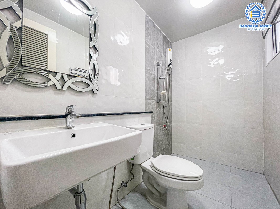 บ้านเดี่ยวมือสองปทุมธานี ม.ฮาบิเทีย ราชพฤกษ์-345 เนื้อที่กว้างสุดคุ้ม 60.2 ตร.ว บ้านสวยพร้อมอยู่ หลังมุม กับฟังก์ชัน 4 ห้องนอน 4 ห้องน้ำ 2 ที่จอดรถ มีระบบรักษาความปลอดภัยเพียบพร้อม ทำเลใกล้ถนนใหญ่ เชื่อมต่อถนนสะพานนนทบุรี-บางบัวทอง, ถนนราชพฤกษ์ พร้อมขายแล้ว!