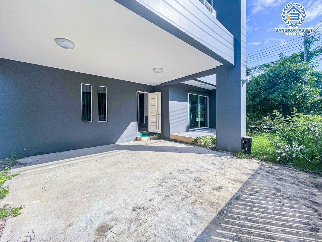 บ้านเดี่ยวมือสองปทุมธานี ม.ฮาบิเทีย ราชพฤกษ์-345 เนื้อที่กว้างสุดคุ้ม 60.2 ตร.ว บ้านสวยพร้อมอยู่ หลังมุม กับฟังก์ชัน 4 ห้องนอน 4 ห้องน้ำ 2 ที่จอดรถ มีระบบรักษาความปลอดภัยเพียบพร้อม ทำเลใกล้ถนนใหญ่ เชื่อมต่อถนนสะพานนนทบุรี-บางบัวทอง, ถนนราชพฤกษ์ พร้อมขายแล้ว!