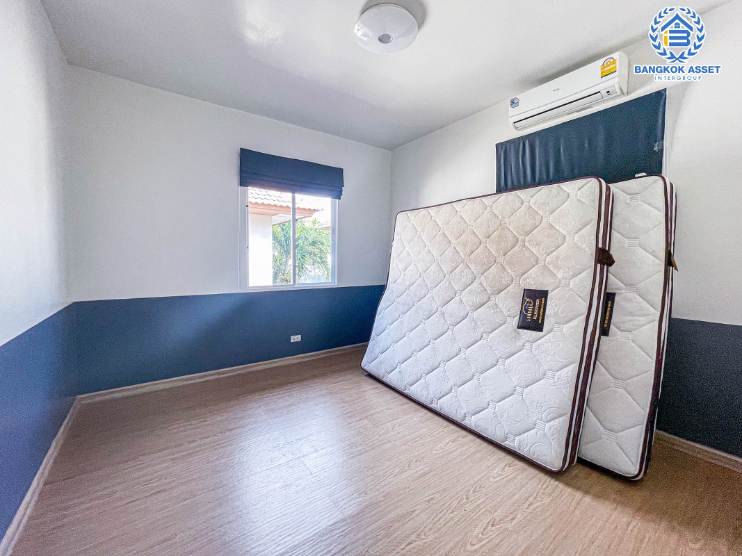 บ้านเดี่ยวมือสองปทุมธานี ม.ฮาบิเทีย ราชพฤกษ์-345 เนื้อที่กว้างสุดคุ้ม 60.2 ตร.ว บ้านสวยพร้อมอยู่ หลังมุม กับฟังก์ชัน 4 ห้องนอน 4 ห้องน้ำ 2 ที่จอดรถ มีระบบรักษาความปลอดภัยเพียบพร้อม ทำเลใกล้ถนนใหญ่ เชื่อมต่อถนนสะพานนนทบุรี-บางบัวทอง, ถนนราชพฤกษ์ พร้อมขายแล้ว!