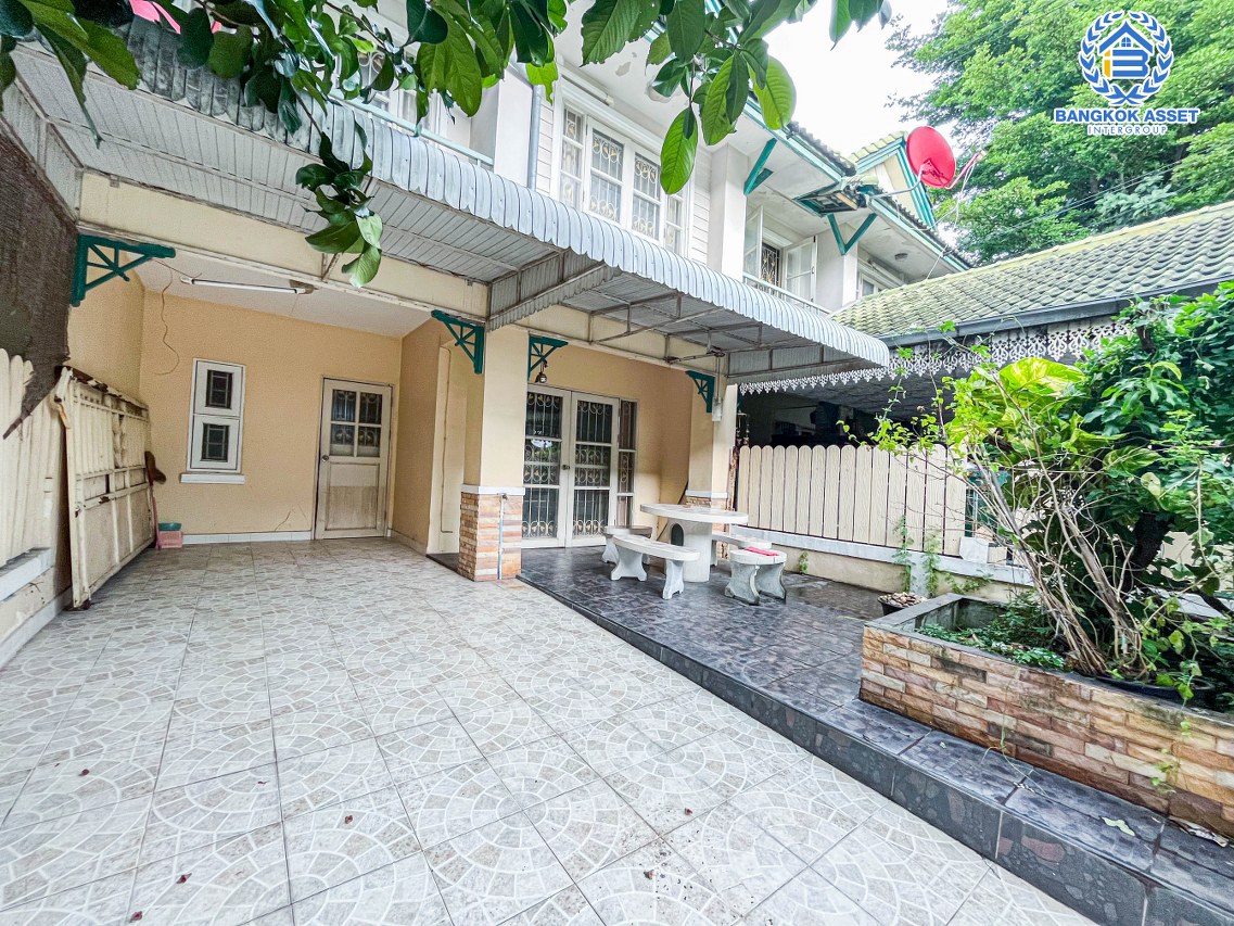 *****ทาวน์เฮ้าส์มือสองนนทบุรี ม.พฤกษา19 วัดลาดปลาดุก เนื้อที่กว้าง 21 ตร.ว. ฟังก์ชัน 3 ห้องนอน 2 ห้องน้ำ 1 ที่จอดรถ สภาพดี พร้อมเข้าอยู่ บนทำเลเดินทางสะดวก เชื่อมต่อถนนกาญจนาภิเษก, ถนนรัตนาธิเบศร์, ถนนราชพฤกษ์ ใกล้จุดขึ้นทางด่วน "กาญจนาภิเษก"