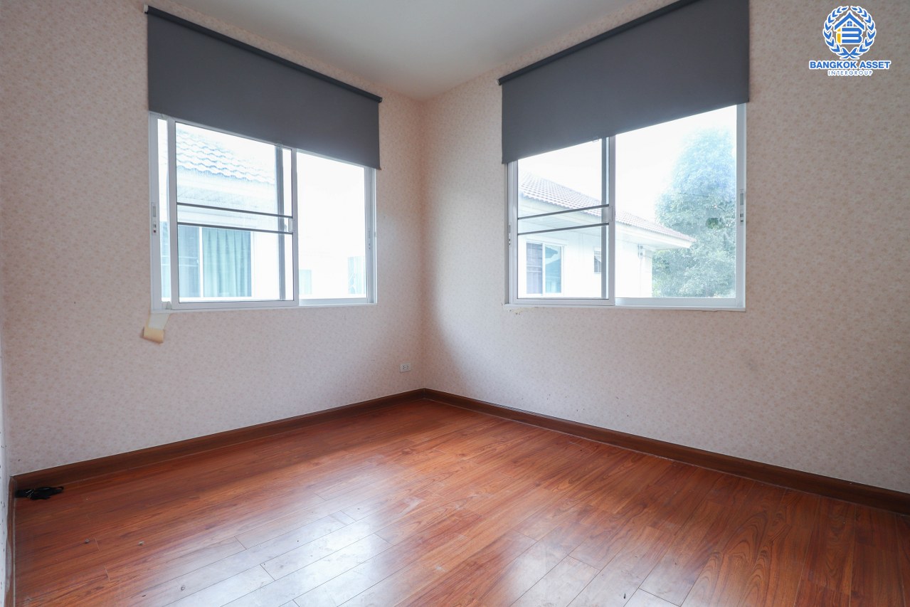 บ้านแฝดมือสอง นนทบุรี คุณภาพแบรนด์ Perfect Property ม.เพอร์เฟคพาร์ค ราชพฤกษ์ หลังใหญ่ เนื้อที่ 39.6 ตร.ว. ฟังก์ชัน 3 ห้องนอน 2 ห้องน้ำ 2 ที่จอดรถ ต่อเติมครบพร้อมเข้าอยู่ บนทำเลโซนเมือง ติดถนนราชพฤกษ์ ใกล้วงเวียนพระรามห้า เชื่อมต่อรถไฟฟ้าสายสีม่วง "สถานีบางรักน้อยท่าอิฐ" และทางด่วน "ศรีรัช"