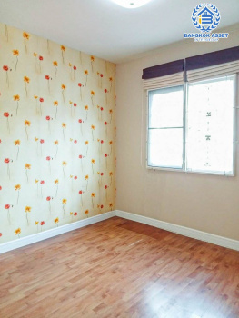 *****ทาวน์เฮ้าส์มือสอง ม.เดอะคอนเนค5 วงแหวน-รามอินทรา เนื้อที่กว้าง 18 ตร.ว. ฟังก์ชัน 3 ห้องนอน 2 ห้องน้ำ จอดรถได้ 1 คัน ตกแต่งใหม่ ภายในสภาพสวย พร้อมครัวแบบบิวท์อิน และของแถมหลายรายการ ตั้งบนทำเลแห่งการเดินทาง ใกล้ศูนย์การค้าแฟชั่นไอส์แลนด์ จุดขึ้นทางด่วน "รามอินทรา-อาจณรงค์"