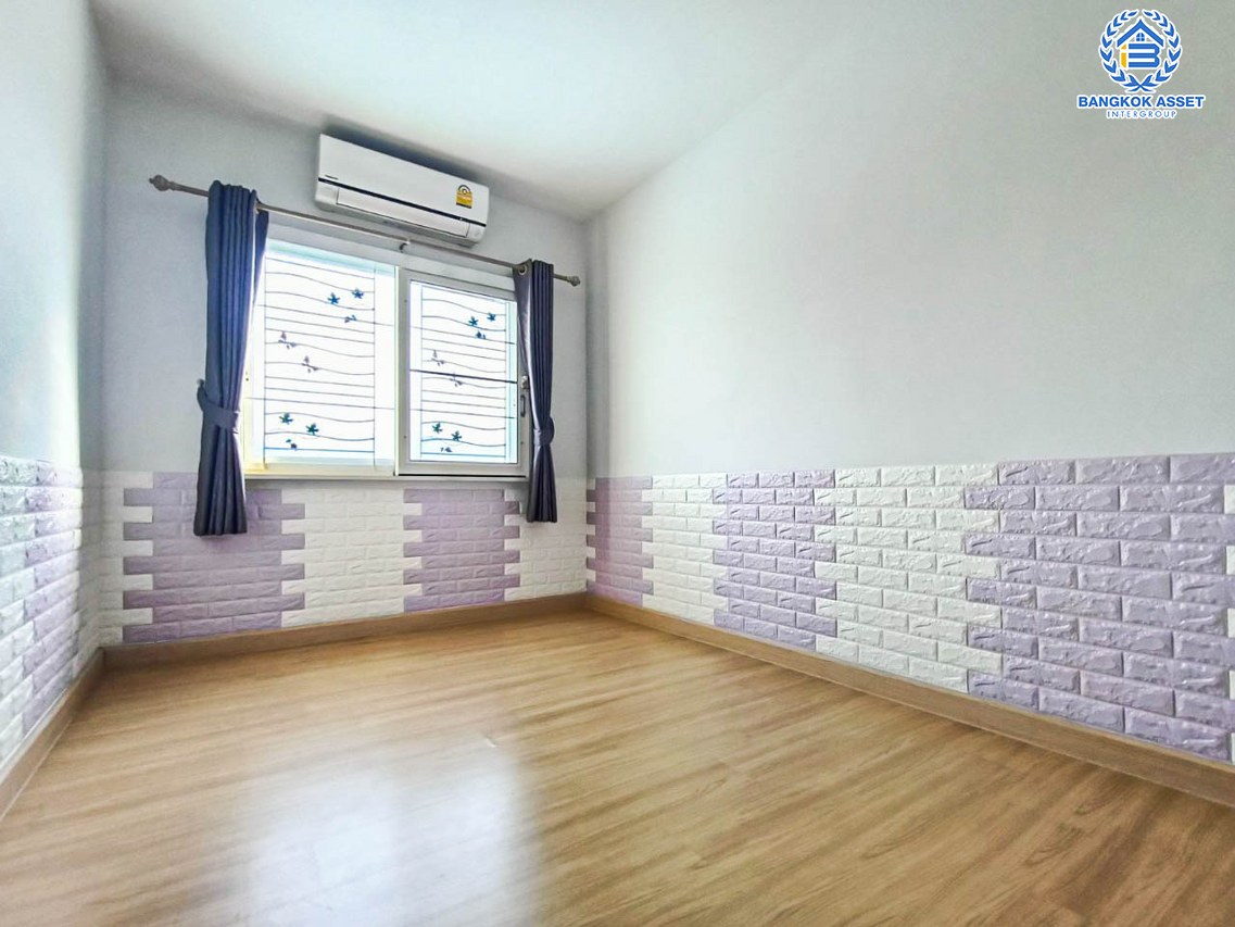 *****ทาวน์เฮ้าส์มือสองนนทบุรี ม.ศุภาลัยพรีโม่ นครอินทร์-พระราม5 เนื้อที่กว้างเกือบ 23 ตร.ว. ฟังก์ชัน 3 ห้องนอน 2 ห้องน้ำ 2 ที่จอดรถ แถมฟรี! 3 เครื่องปรับอากาศ 1 เครื่องทำน้ำอุ่น บนทำเลดี ใกล้รถไฟฟ้าสายสีม่วง "สถานีแยกติวานนท์" และทางด่วน "ศรีรัช"