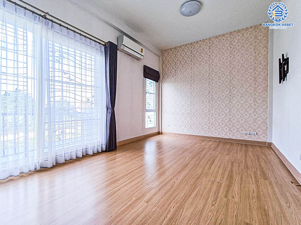 *****ทาวน์เฮ้าส์มือสองนนทบุรี ม.ศุภาลัยพรีโม่ นครอินทร์-พระราม5 เนื้อที่กว้างเกือบ 23 ตร.ว. ฟังก์ชัน 3 ห้องนอน 2 ห้องน้ำ 2 ที่จอดรถ แถมฟรี! 3 เครื่องปรับอากาศ 1 เครื่องทำน้ำอุ่น บนทำเลดี ใกล้รถไฟฟ้าสายสีม่วง "สถานีแยกติวานนท์" และทางด่วน "ศรีรัช"