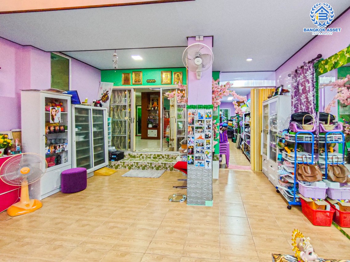 *****บ้านเดี่ยวมือสองกรุงเทพฯ ม.เอื้อประชา นวลจันทร์ เนื้อที่กว้างถึง 50.2 ตร.ว. ฟังก์ชัน 4 ห้องนอน 3 ห้องน้ำ 2 ที่จอดรถ บ้านต่อเติมเต็ม พื้นที่ใช้สอยเยอะ บนทำเลแห่งการเดินทาง เชื่อมต่อถ.นวลจันทร์, ถ.ประดิษฐ์มนูธรรม ใกล้ทางด่วนพิเศษ "ฉลองรัช" ราคาสุดคุ้ม!