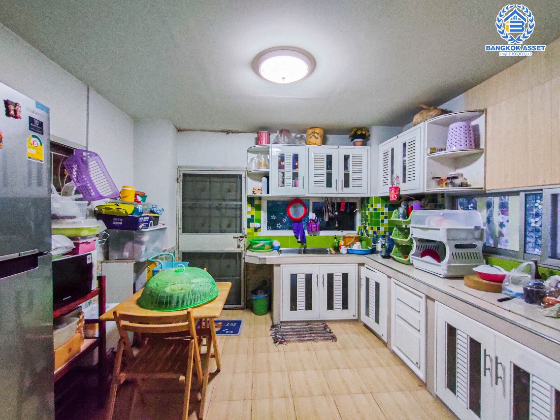 *****บ้านเดี่ยวมือสองกรุงเทพฯ ม.เอื้อประชา นวลจันทร์ เนื้อที่กว้างถึง 50.2 ตร.ว. ฟังก์ชัน 4 ห้องนอน 3 ห้องน้ำ 2 ที่จอดรถ บ้านต่อเติมเต็ม พื้นที่ใช้สอยเยอะ บนทำเลแห่งการเดินทาง เชื่อมต่อถ.นวลจันทร์, ถ.ประดิษฐ์มนูธรรม ใกล้ทางด่วนพิเศษ "ฉลองรัช" ราคาสุดคุ้ม!