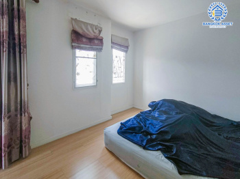 *****ทาวน์เฮ้าส์มือสองกรุงเทพมหานคร ม.วิลเลต กาญจนาภิเษก หลังมุม เนื้อที่มากเกือบถึง 30 ตร.ว พร้อมฟังก์ชัน 3 ห้องนอน 2 ห้องน้ำ 2 ที่จอดรถ ทำเลดี ติดถนนใหญ่ เดินทางเพียง 15 นาทีถึงโรงพยาบาลบางปะกอก8 ใกล้โครงการรถไฟฟ้าสายสีน้ำเงิน "สถานีหลักสอง" พร้อมขายแล้วจองเลย!