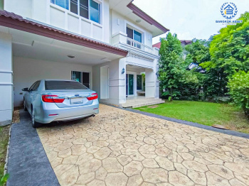 *****บ้านเดี่ยวมือสองนนทบุรี ม.เดอะเซนโทร รัตนาธิเบศร์ เนื้อที่สุดคุ้มค่า 74 ตร.ว สภาพสวย บ้านใหญ่ สไตล์คลาสสิค มาพร้อมกับฟังก์ชัน 3 ห้องนอน 3 ห้องน้ำ 2 ที่จอดรถ ทำเลเยี่ยม เอื้ออำนวยต่อการอยู่อาศัย เชื่อมต่อถนนรัตนาธิเบศร์, ถนนบางกรวย-ไทรน้อย ใกล้โครงการรถไฟฟ้าสายสีม่วง "สถานีบางพลู"