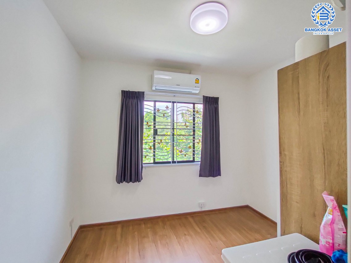 *****ทาวน์เฮ้าส์มือสองย่านนนทบุรี ม.พลีโน่ ราชพฤกษ์ หลังมุม! คุณภาพระดับ AP บนเนื้อที่ 19.1 ตร.ว. ฟังก์ชัน 3 ห้องนอน 2 ห้องน้ำ 2 ที่จอดรถ บ้านสวย สภาพดีน่าอยู่มาก มาพร้อมบิวท์อินภายใน การเดินทางสะดวกสบาย เชื่อมต่อถนนราชพฤกษ์, ถนนชัยพฤกษ์, ถนน 345 ใกล้ทางด่วน "ศรีรัช"