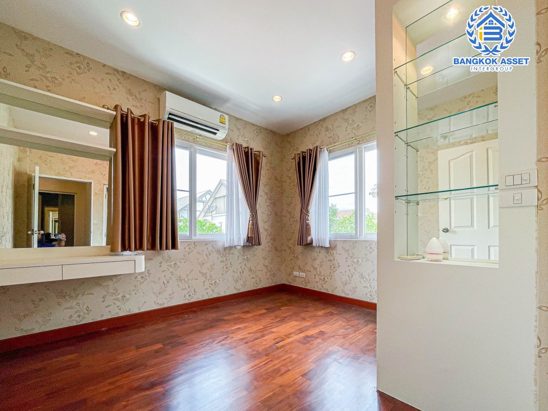 *****บ้านเดี่ยวมือสองนนทบุรี ม.ลัดดารมย์ ราชพฤกษ์-รัตนาธิเบศร์2 มีเนื้อที่สูงสุดเกือบ 98 ตร.ว บ้านสวยมาก พร้อมขาย กับฟังก์ชันสุดคุ้ม 5 ห้องนอน 5 ห้องน้ำ 2 ที่จอดรถ พิเศษฟรี! 5 เครื่องปรับอากาศ ทำเลดี ติดถนนใหญ่ เดิงทางสะดวก เหมาะกับทุกไลฟ์สไตล์ เชื่อมต่อถนนราชพฤกษ์, ชัยพฤกษ์ จองเลย!