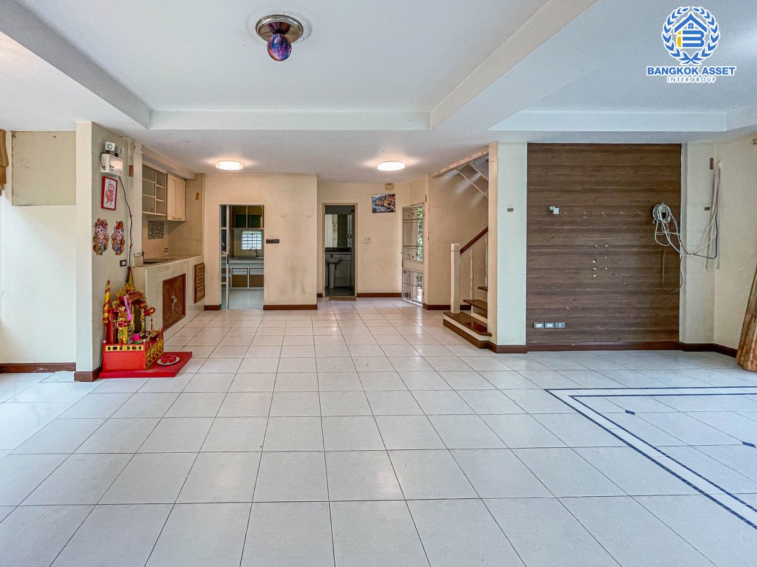 *****บ้านเดี่ยวมือสองนนทบุรี ม.ชัยพฤกษ์ บางบัวทอง บนเนื้อที่ 61.6 ตร.ว บ้านสวย ราคาถูก พร้อมฟังก์ชัน 4 ห้องนอน 3 ห้องน้ำ 1 ที่จอดรถ ทำเลเยี่ยม เหมาะกับทุกครอบครัว เข้า-ออกได้หลายเส้นทาง เชื่อมต่อถนนบางกรวย-ไทรน้อย, ถนนเทศบาล2 ใกล้ห้าง "เซ็นทรัลเวสเกต" และ โครงการรถไฟฟ้าสายสีม่วง "สถานีบางพลู"