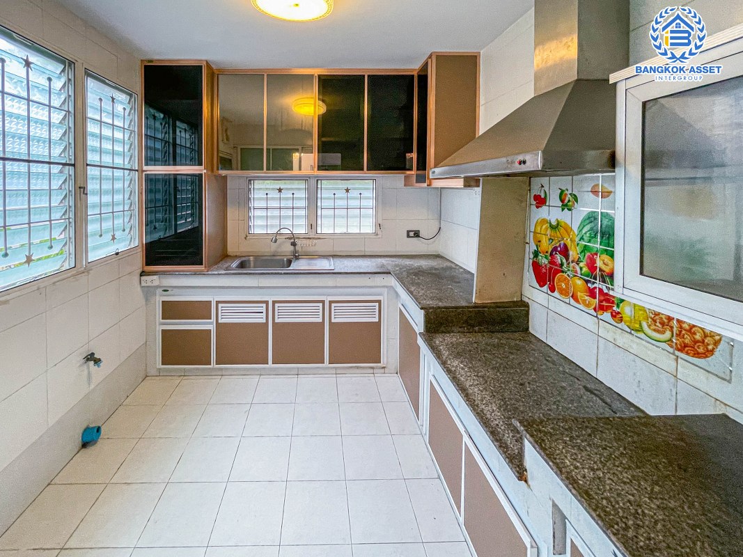 *****บ้านเดี่ยวมือสองนนทบุรี ม.ชัยพฤกษ์ บางบัวทอง บนเนื้อที่ 61.6 ตร.ว บ้านสวย ราคาถูก พร้อมฟังก์ชัน 4 ห้องนอน 3 ห้องน้ำ 1 ที่จอดรถ ทำเลเยี่ยม เหมาะกับทุกครอบครัว เข้า-ออกได้หลายเส้นทาง เชื่อมต่อถนนบางกรวย-ไทรน้อย, ถนนเทศบาล2 ใกล้ห้าง "เซ็นทรัลเวสเกต" และ โครงการรถไฟฟ้าสายสีม่วง "สถานีบางพลู"