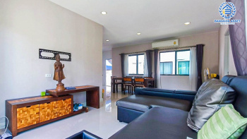 *****บ้านเดี่ยวมือสอง ปทุมธานี ม.เพฟ รังสิต เนื้อที่กว้างกว่า 60.10 ตร.ว. ฟังก์ชัน 4 ห้องนอน 3 ห้องน้ำ จอดรถได้ 2 คัน ภายในตกแต่งแบบโมเดิร์น โครงการตั้งบนทำเลศักยภาพ เข้า-ออกได้ทั้งถนนกาญจณาภิเษก(วงแหวน) ถนนคลองหลวง ถนนรามอินทรา ใกล้ฟิวเจอร์พาร์ครังสิต