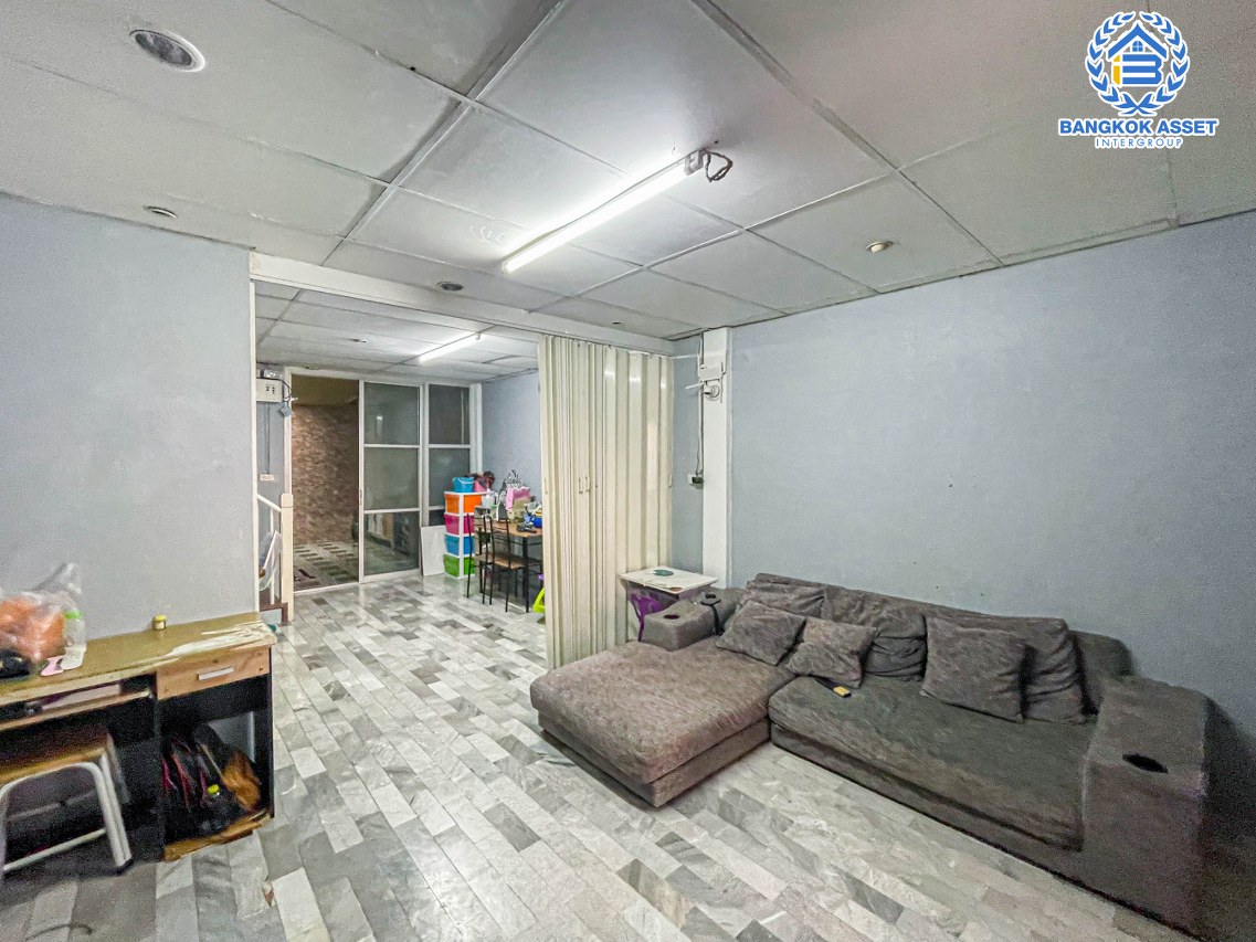 *****ทาวน์เฮ้าส์มือสอง นนทบุรี ม.ปิยวรารมย์3 บ้านกล้วย-ไทรน้อย เนื้อที่ 16 ตร.ว. ฟังก์ชัน 2 ห้องนอน 2 ห้องน้ำ 1 ที่จอดรถ สภาพภายในสวย ในราคาสุดคุ้ม ฟรี! เครื่องปรับอากาศ 2 เครื่อง บนทำเลแห่งการเดินทาง เชื่อมต่อถนนกาญจนาภิเษก, ถนนบ้านกล้วย-ไทรน้อย, ถนนรัตนาธิเบศร์ จองเลย!