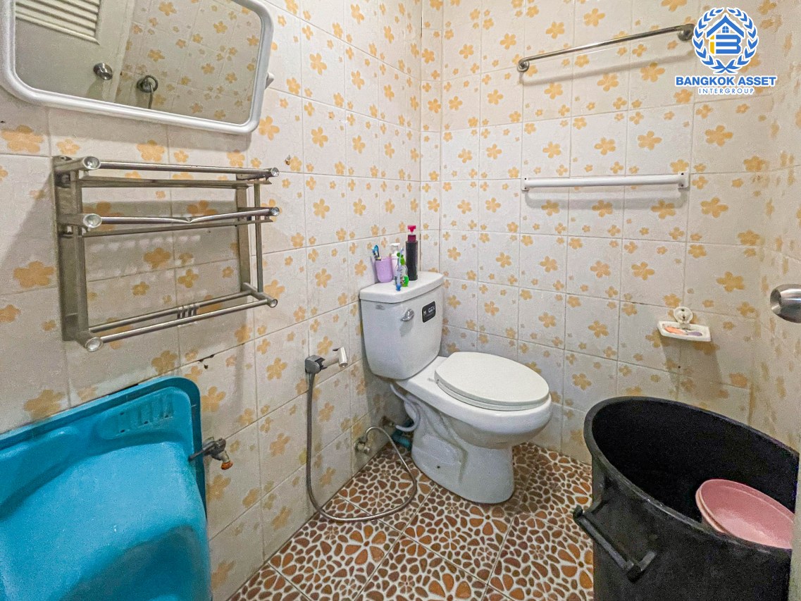 *****ทาวน์เฮ้าส์มือสอง นนทบุรี ม.ปิยวรารมย์3 บ้านกล้วย-ไทรน้อย เนื้อที่ 16 ตร.ว. ฟังก์ชัน 2 ห้องนอน 2 ห้องน้ำ 1 ที่จอดรถ สภาพภายในสวย ในราคาสุดคุ้ม ฟรี! เครื่องปรับอากาศ 2 เครื่อง บนทำเลแห่งการเดินทาง เชื่อมต่อถนนกาญจนาภิเษก, ถนนบ้านกล้วย-ไทรน้อย, ถนนรัตนาธิเบศร์ จองเลย!